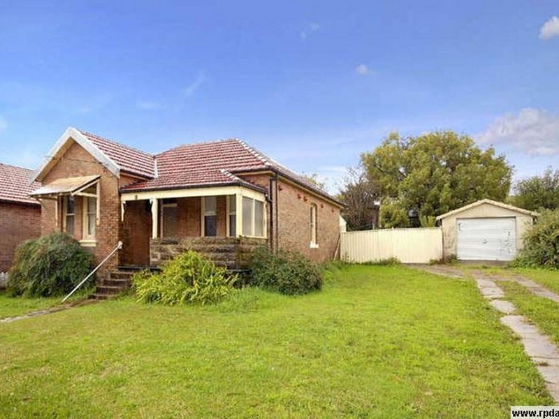 6 Lloyd Street, Bexley NSW 2207