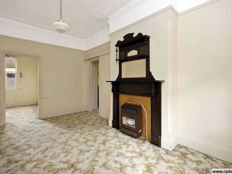 6 Lloyd Street, Bexley NSW 2207