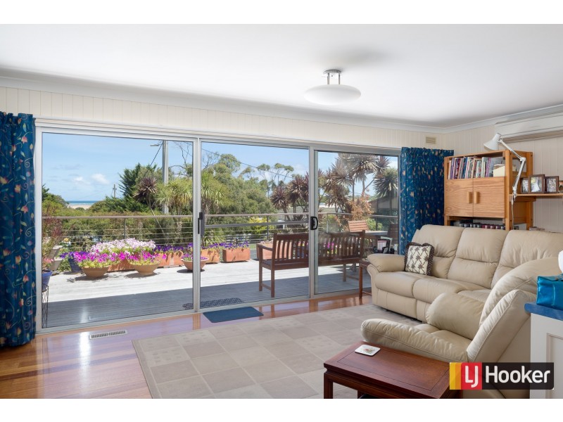 21 Bruce Street, Inverloch VIC 3996