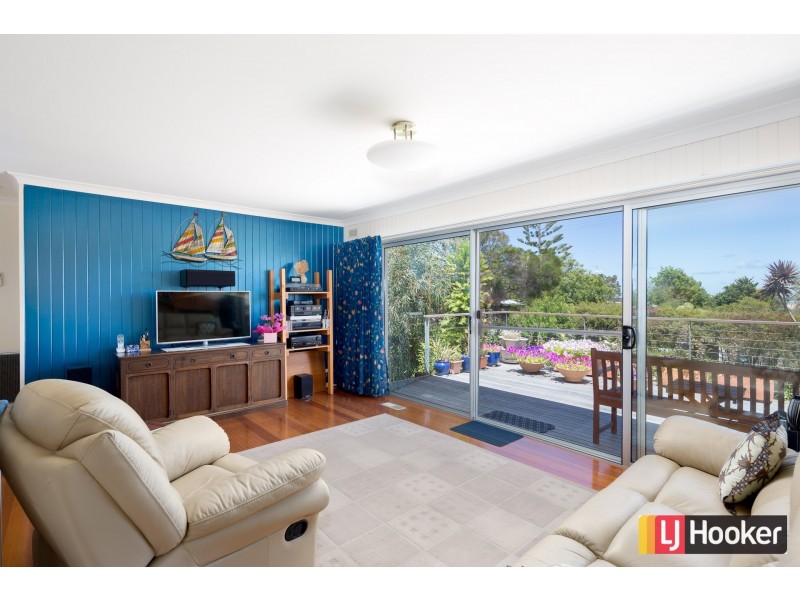 21 Bruce Street, Inverloch VIC 3996