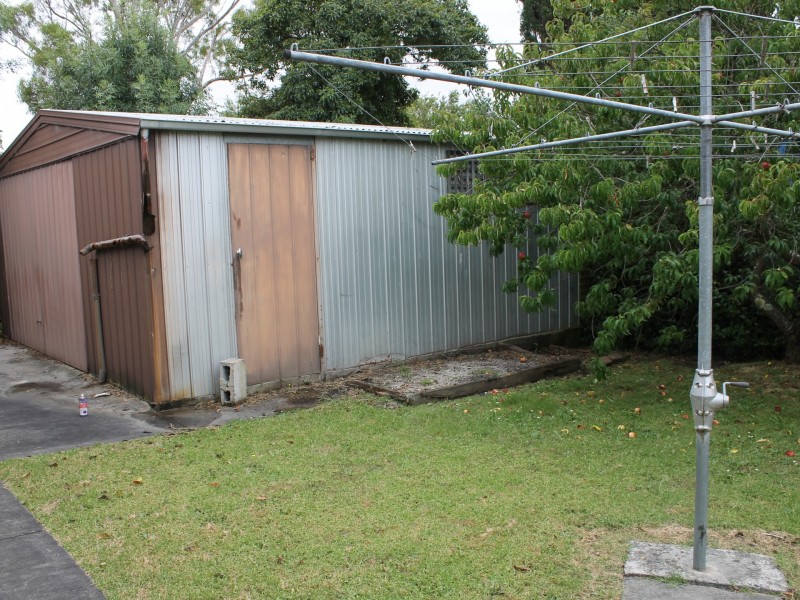 7 Gordon Avenue, Inverloch VIC 3996