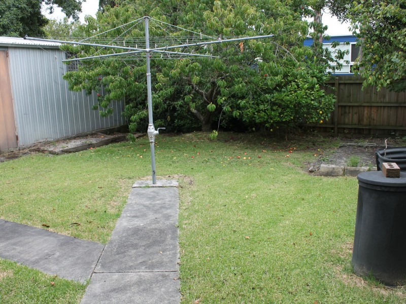 7 Gordon Avenue, Inverloch VIC 3996