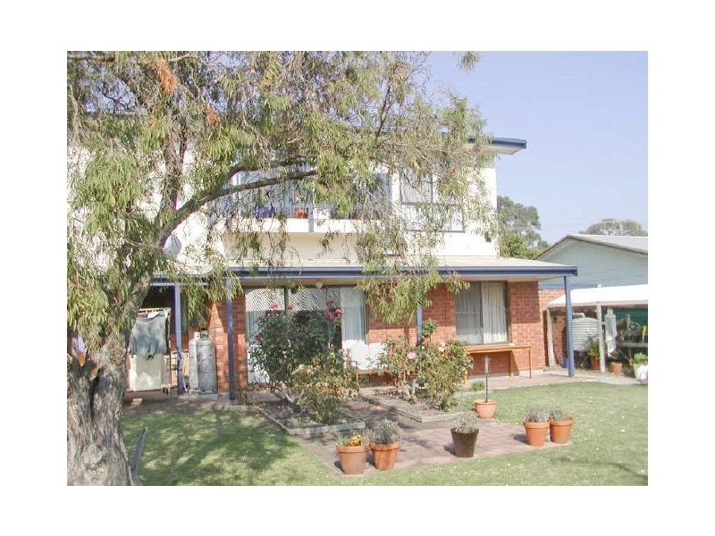 10 Stewart Avenue, Inverloch VIC 3996