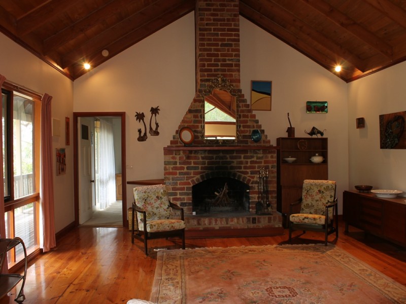 64 Surf Parade, Inverloch VIC 3996