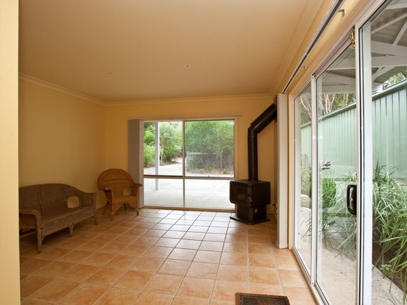8-10 Goroke Street, Inverloch VIC 3996