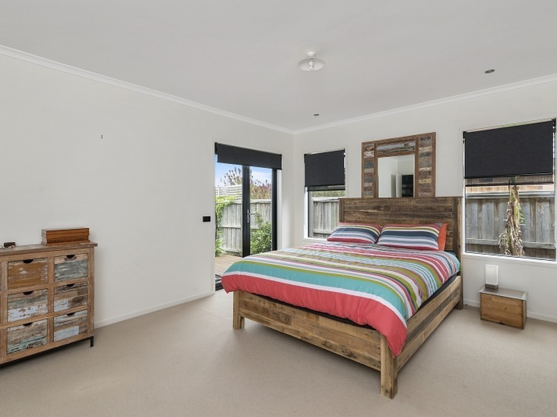 16 Outrigger Drive, Inverloch VIC 3996