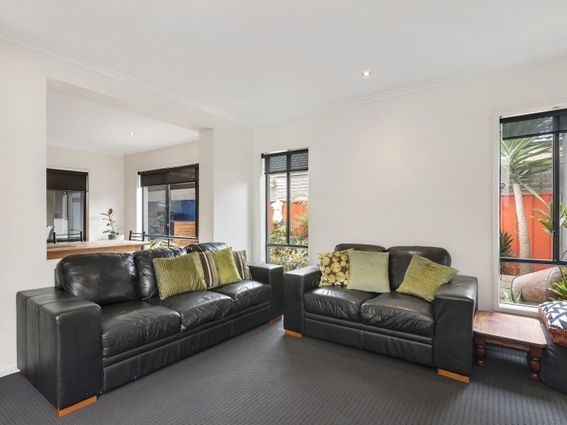 16 Outrigger Drive, Inverloch VIC 3996