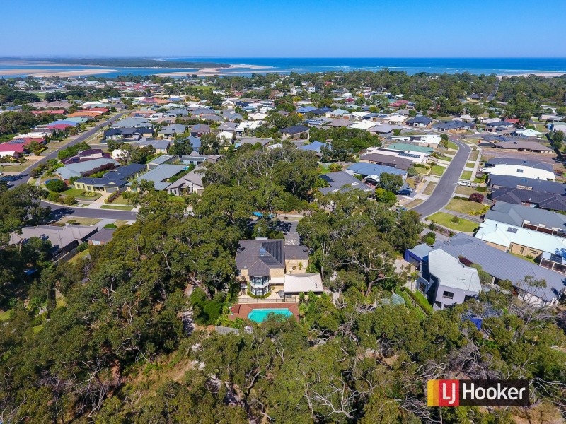 50-52 Woodland Heath Drive, Inverloch VIC 3996