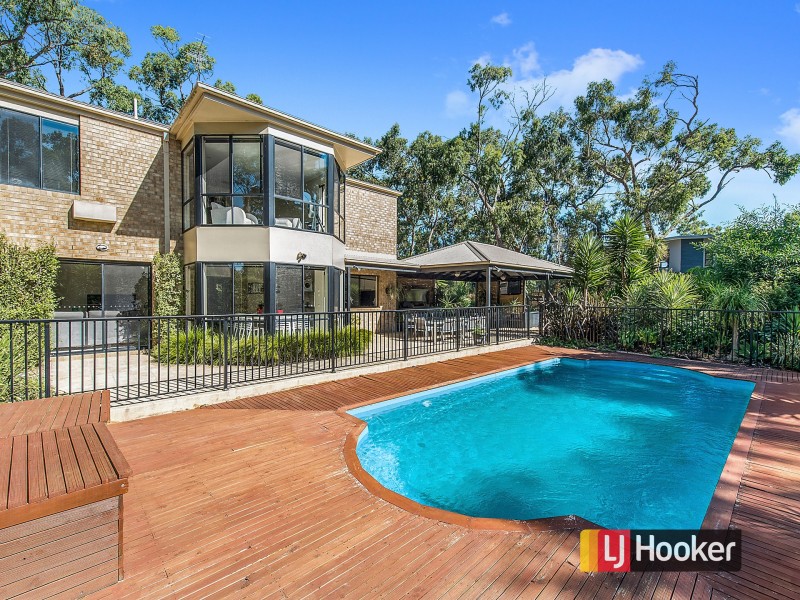 50-52 Woodland Heath Drive, Inverloch VIC 3996