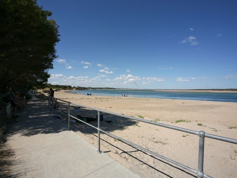 7/18 St. Kilda Street, Inverloch VIC 3996