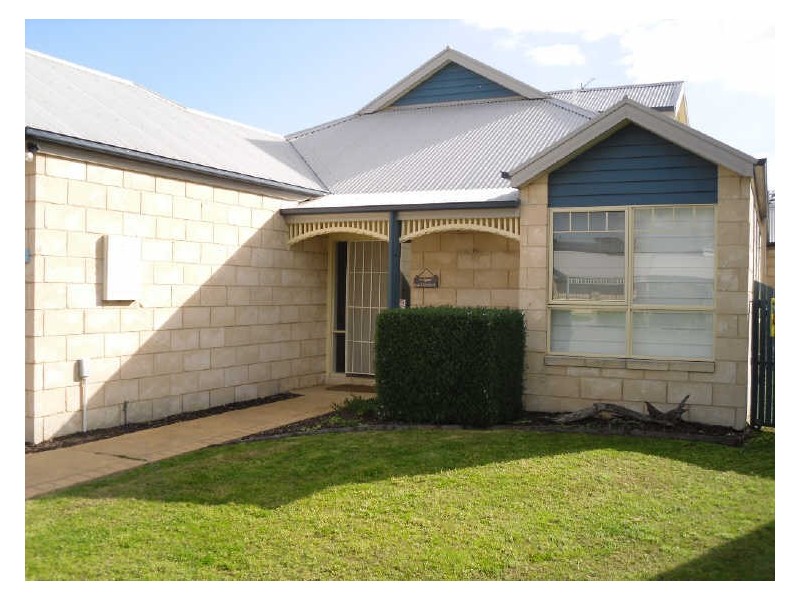 4 McGregor Court, Inverloch VIC 3996