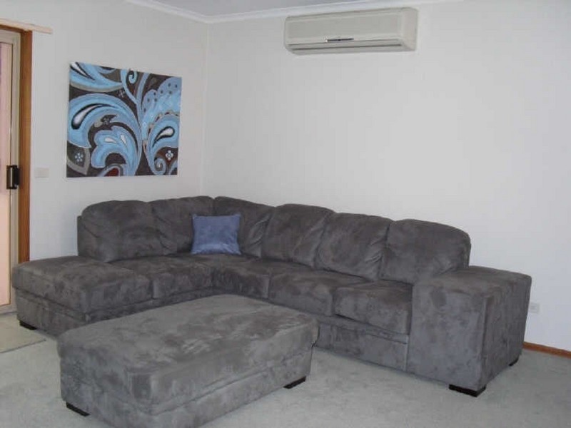 17 Sandymount Avenue, Inverloch VIC 3996