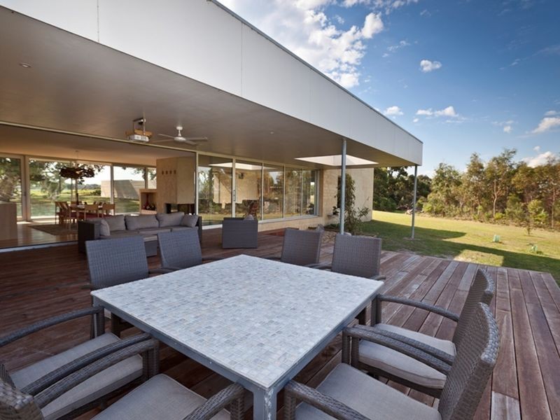 188 Albert Ruttle Drive, Inverloch VIC 3996
