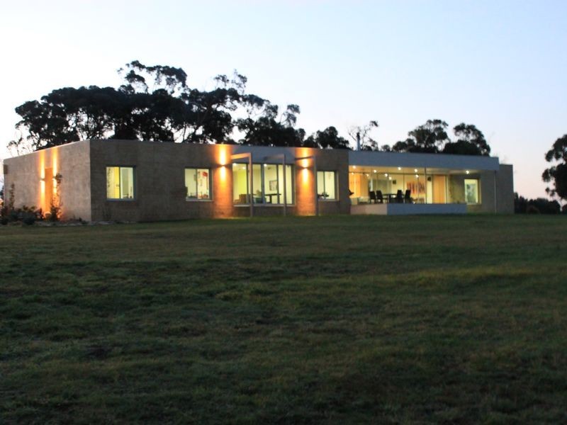 188 Albert Ruttle Drive, Inverloch VIC 3996