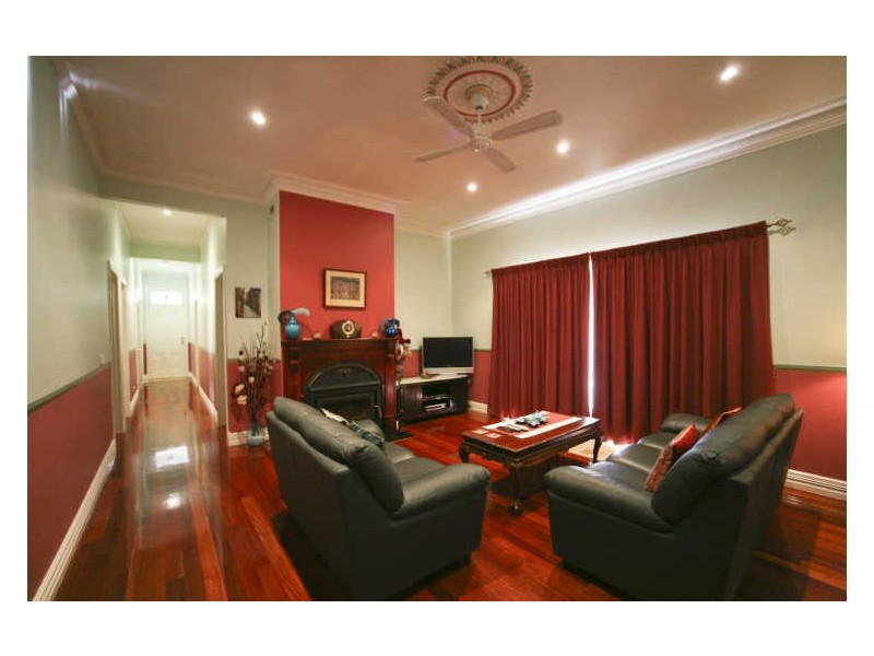 5 Hobson Place, Inverloch VIC 3996