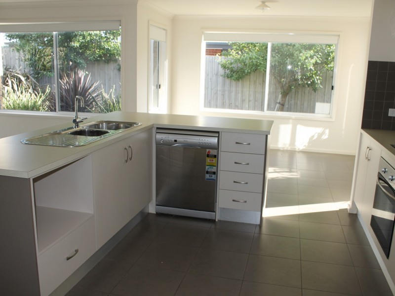 4 Headland Way, Inverloch VIC 3996
