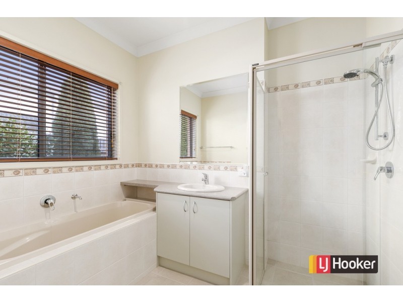 27 Regatta Place, Inverloch VIC 3996