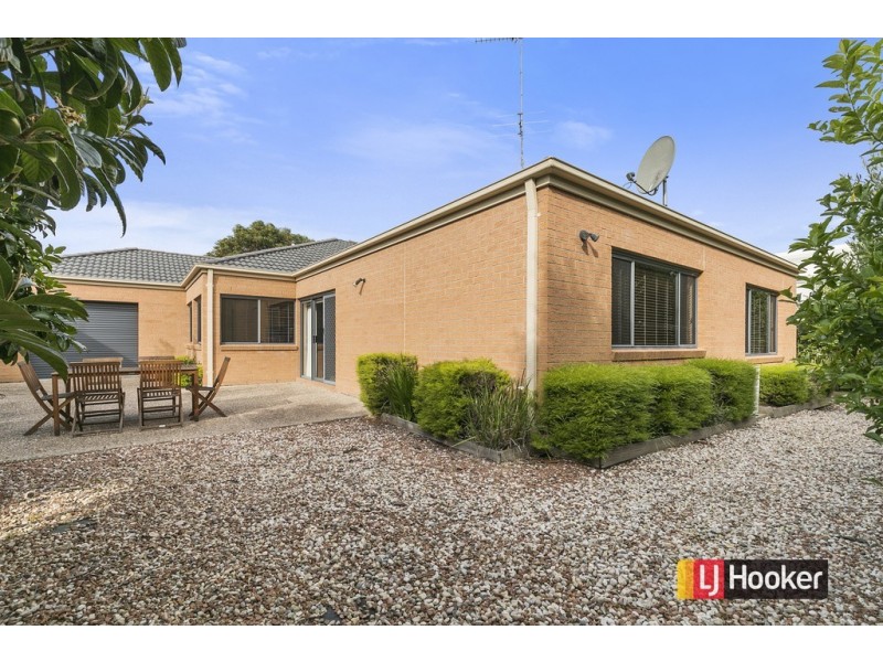 27 Regatta Place, Inverloch VIC 3996