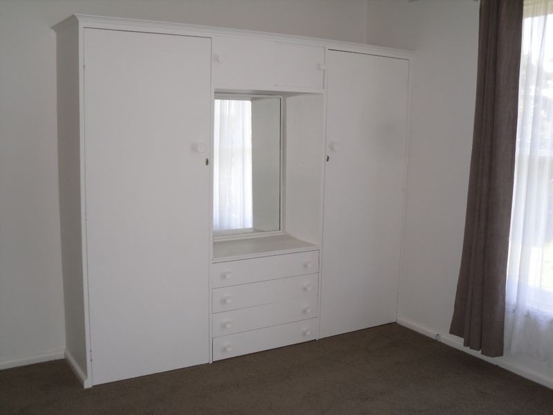 8 Bruce Street, Inverloch VIC 3996