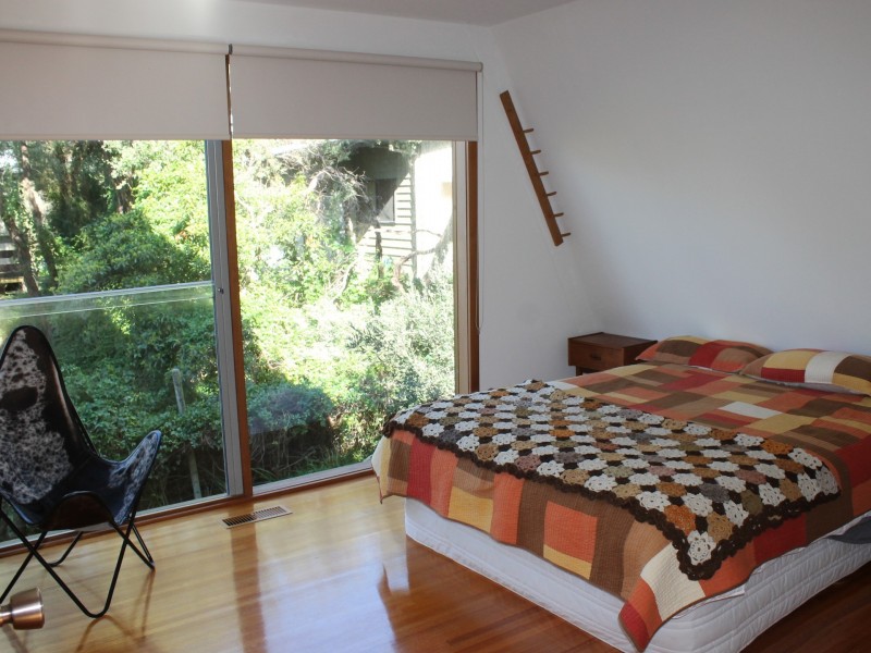 128 Lohr Avenue, Inverloch VIC 3996