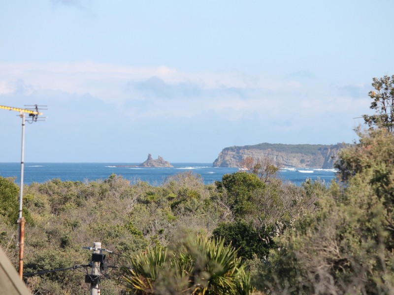 128 Lohr Avenue, Inverloch VIC 3996