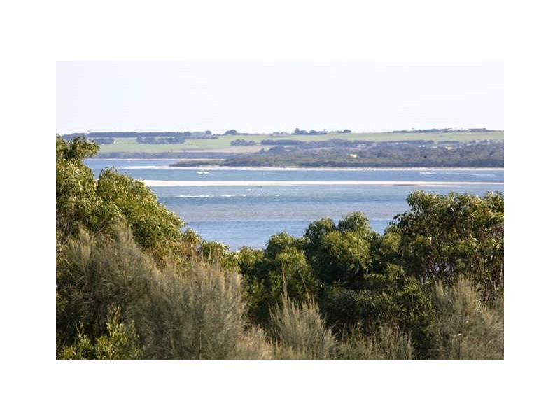 Lot 5 Henderson Court, Inverloch VIC 3996