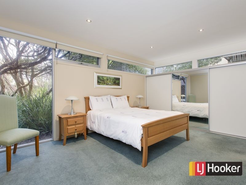 2/2 Sand Court, Inverloch VIC 3996