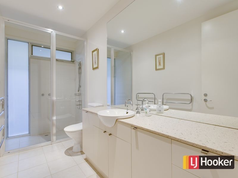 2/2 Sand Court, Inverloch VIC 3996