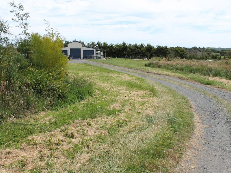 32 Anthonys Road, Wattle Bank VIC 3995