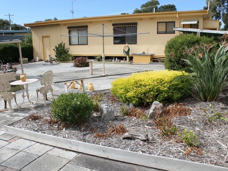 4 Stewart Avenue, Inverloch VIC 3996