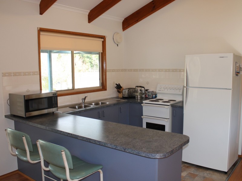 2 Nation Court, Inverloch VIC 3996