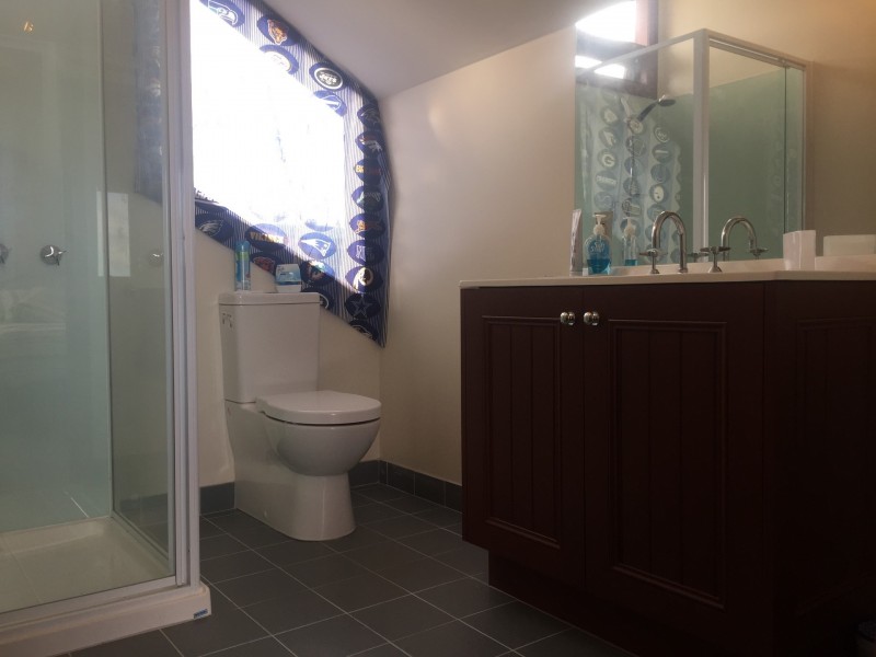 27 High Street, Inverloch VIC 3996