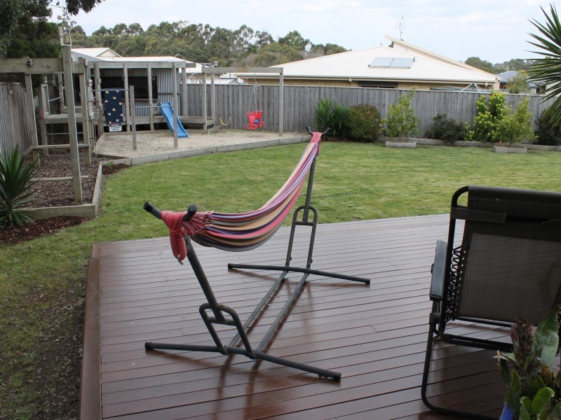 25 Glendale Court, Inverloch VIC 3996