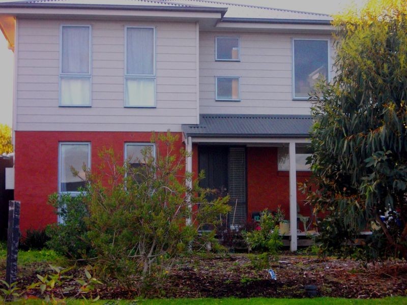 6 Meridian Court, Inverloch VIC 3996