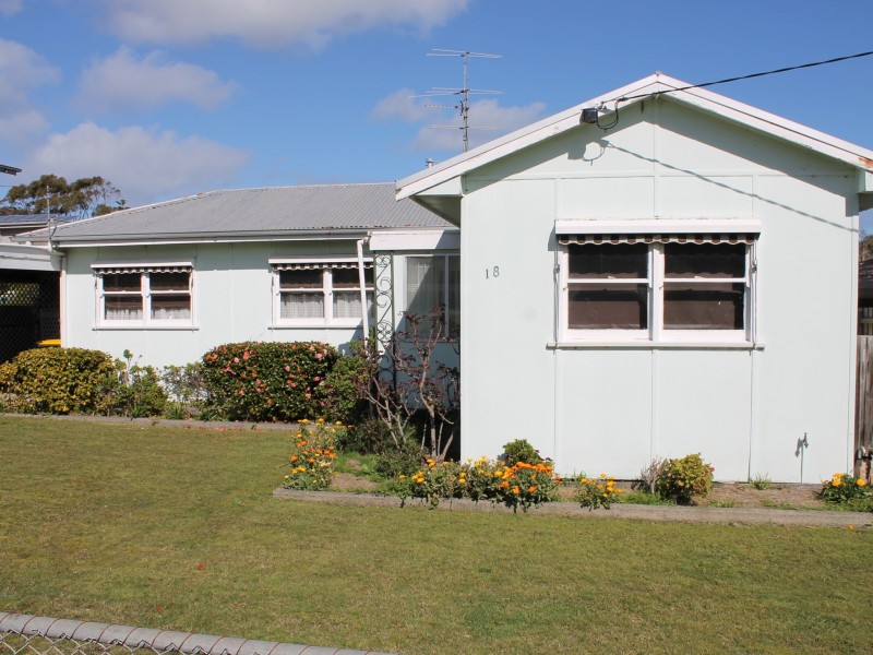18 Kenneth Street, Inverloch VIC 3996