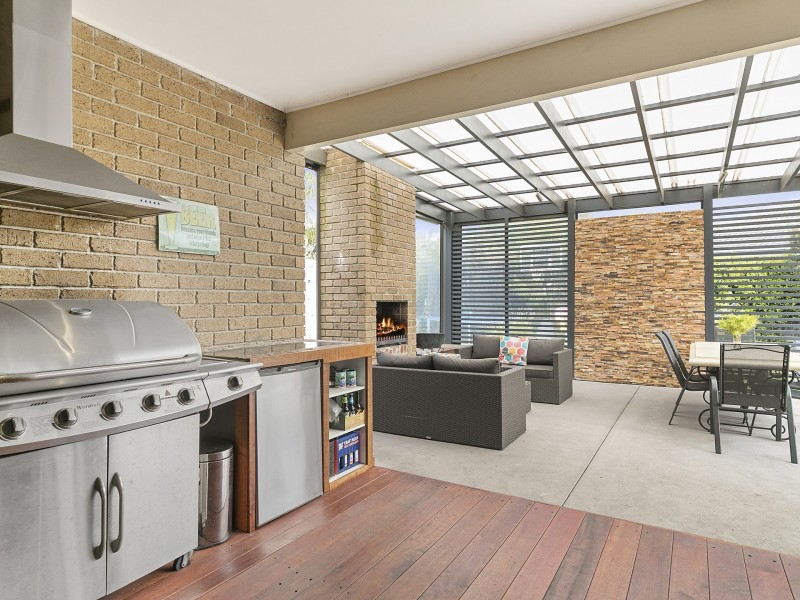 5 Surrey Place, Inverloch VIC 3996