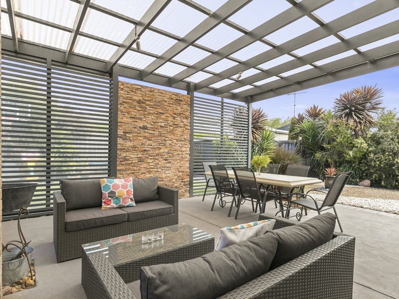 5 Surrey Place, Inverloch VIC 3996