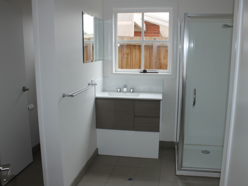 5 Stewart Avenue, Inverloch VIC 3996