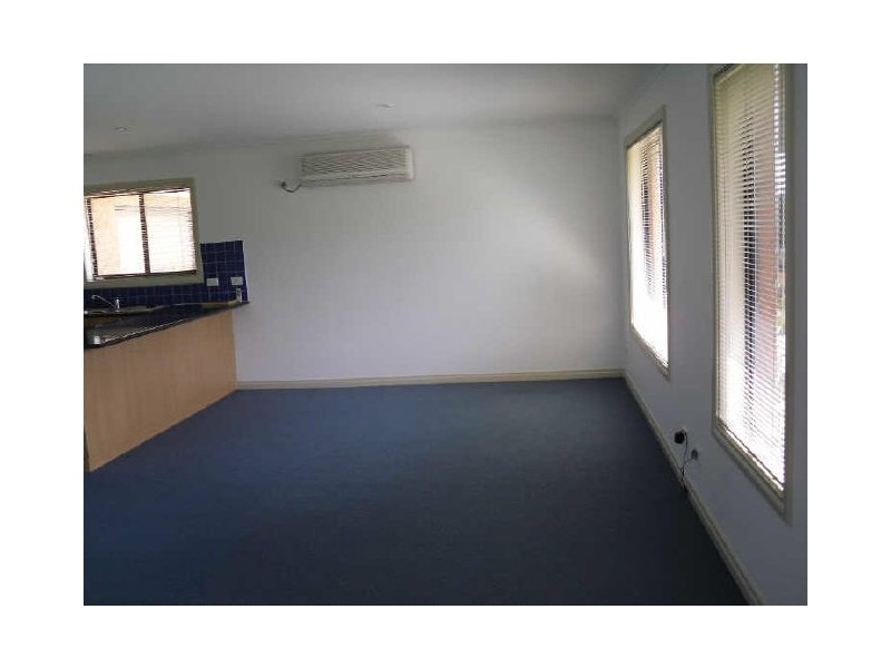 1/99 Cashin Street, Inverloch VIC 3996