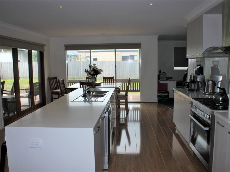 19 Royal Parade, Inverloch VIC 3996