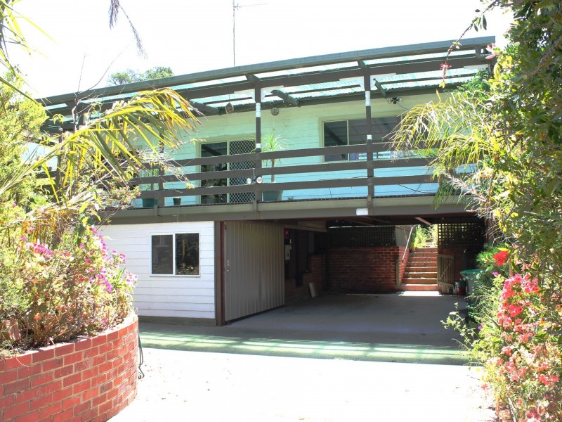 130 Surf Parade, Inverloch VIC 3996