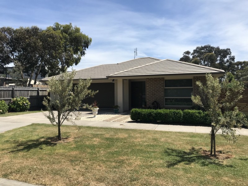 9 Glendale Court, Inverloch VIC 3996