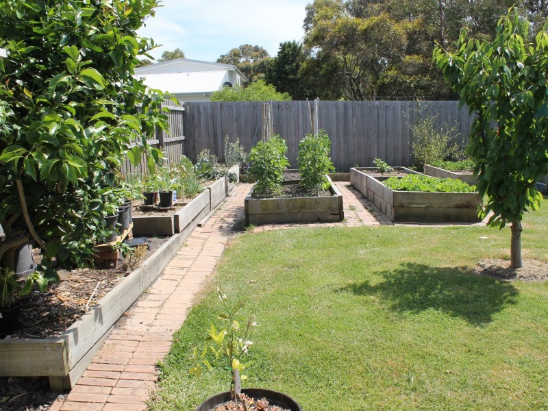 9 Glendale Court, Inverloch VIC 3996