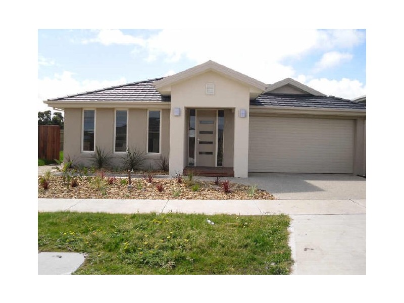 10 Diane Place, Inverloch VIC 3996