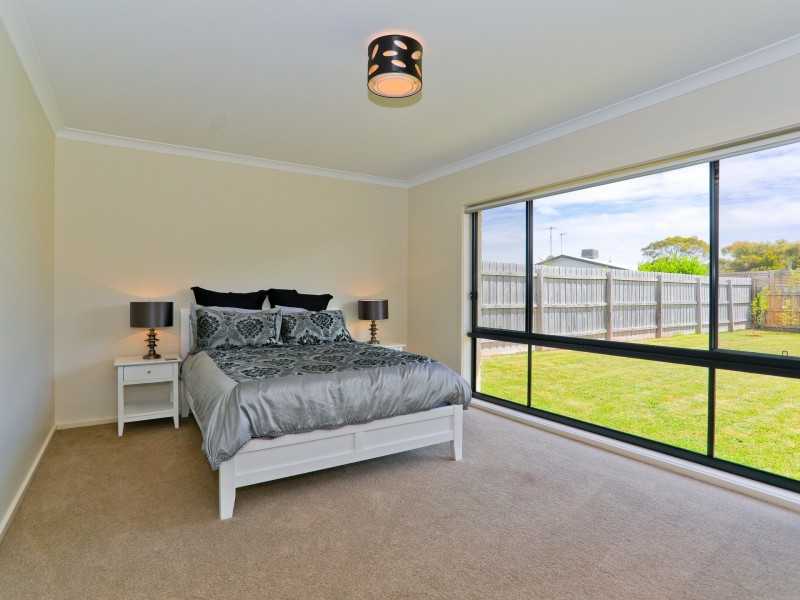 49 Meanderri Drive, Inverloch VIC 3996