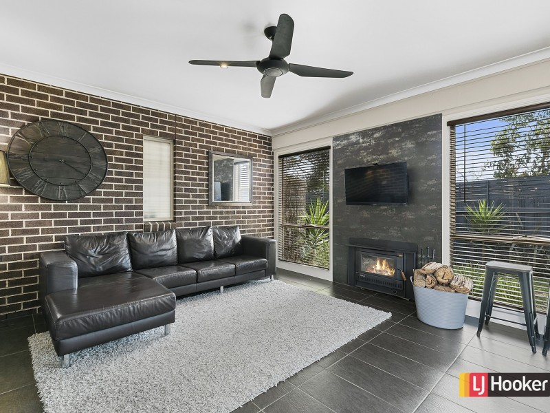 64 Woodland Heath Drive, Inverloch VIC 3996