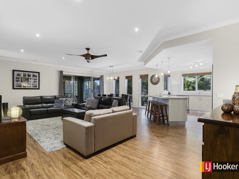 64 Woodland Heath Drive, Inverloch VIC 3996