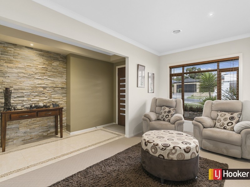 64 Woodland Heath Drive, Inverloch VIC 3996