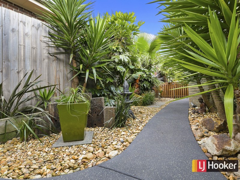 64 Woodland Heath Drive, Inverloch VIC 3996