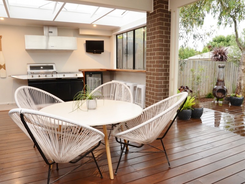 2 Blue Wren Way, Inverloch VIC 3996